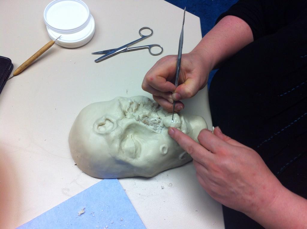 Syphilitic moulage making workshop with <a href="/CrookEleanor/">Eleanor Crook Sculpt</a> at Amsterdam Anatomy Weekend at the <a href="/MuseumVrolik/">Museum Vrolik</a>!