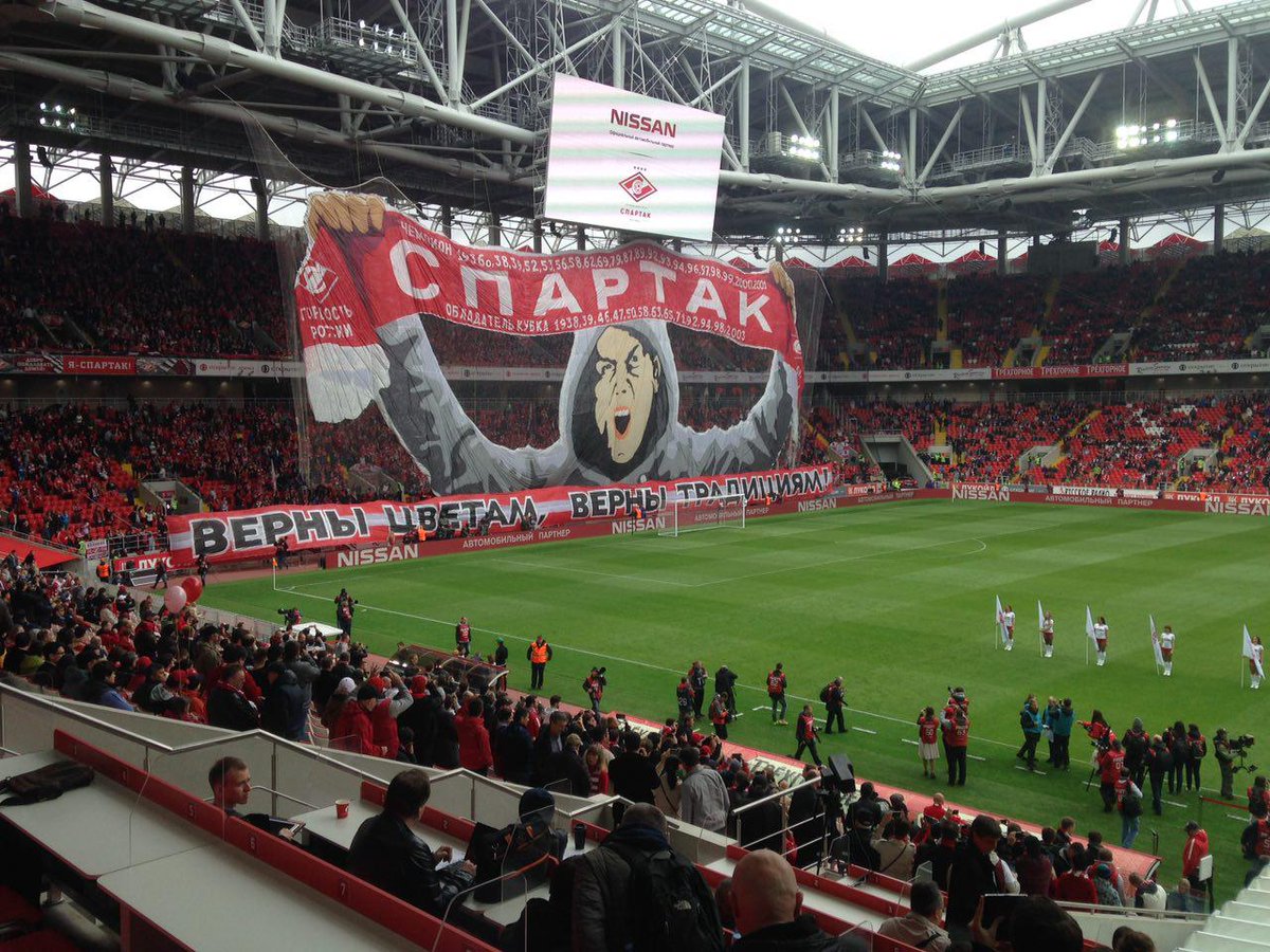 viningogol's tweet photo. Le Tifo est là!!!les supporters aussi!!!reste plus que les équipes!!!#SPARCSKA #RPL #spartak #MCSRussie http://t.co/cIWA0xtiqH