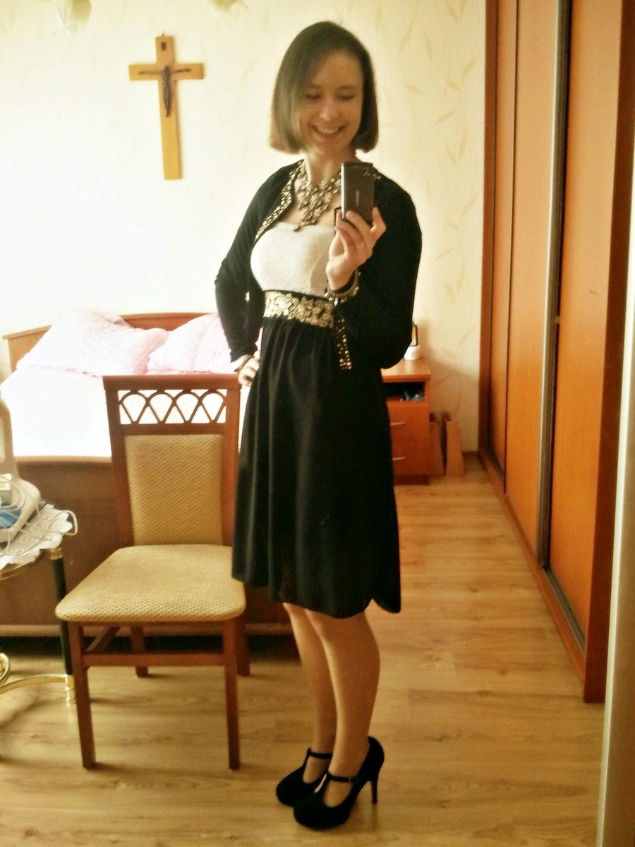 Anita_22_05's tweet photo. Ready! #selfie #HotOrNotHot? http://t.co/35ISHl7JWC