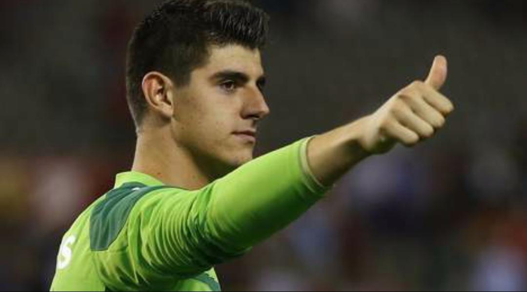 BelgianFacts's tweet photo. The Belgian goalkeeper @thibautcourtois started out as a left-back before moving between the sticks. http://t.co/tuRlOGlk7f