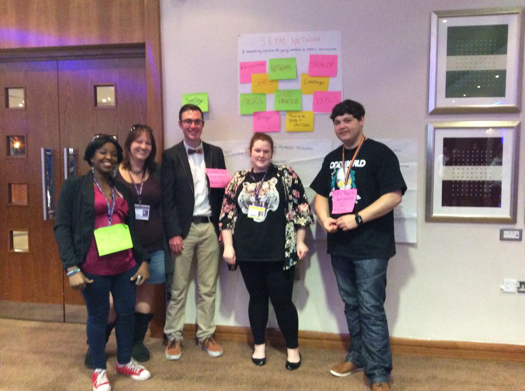 UNISON_SE_YM's tweet photo. Our fantastic south east delegates presenting our campaign plan! #uymw15 http://t.co/f3EQkZaMDy