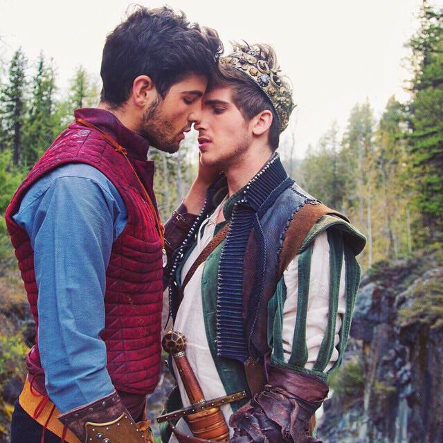 LUVTHELIFE tweet media