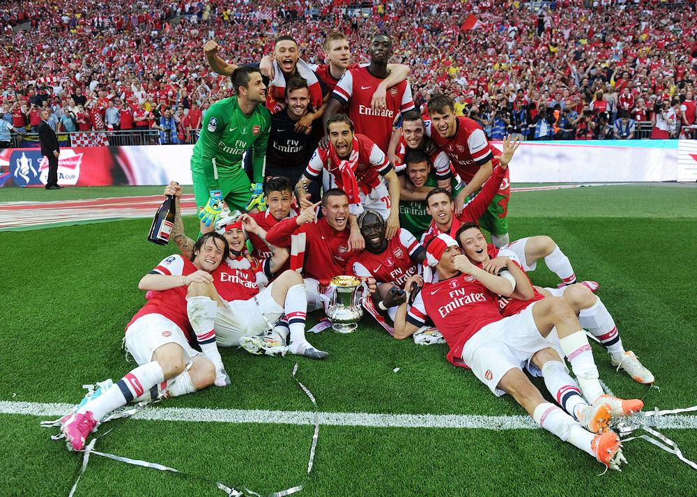 OfficialAFC_ID's tweet photo. Tepat hari ini di tahun lalu... @Arsenal menjuarai FA Cup! Lihat galeri fotonya: http://t.co/y5akpfXPBW http://t.co/x1FW65q2sX