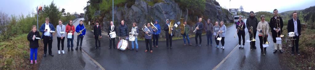 Morgenspilling i Strusshamn. #17mai #allesnakkerkorps