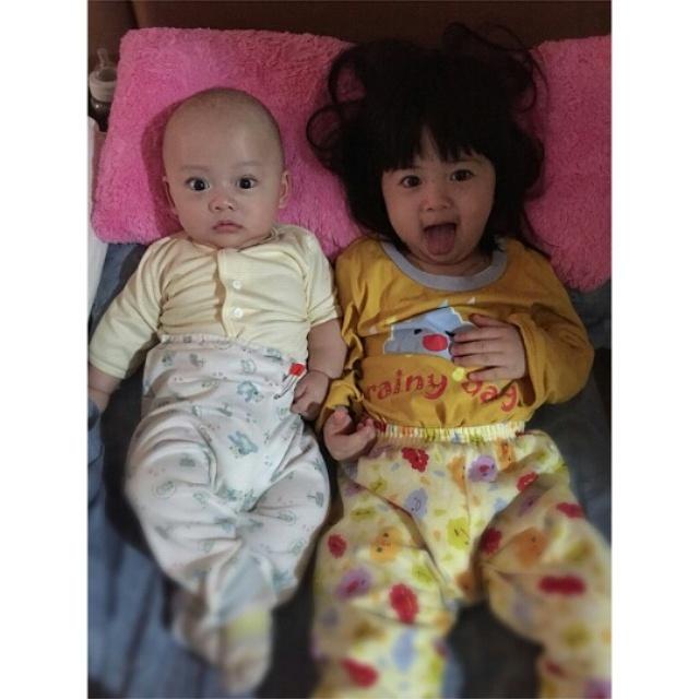 Hiro_OFC's tweet photo. Rich selfie bareng ELLE - @HadiHide @VaniLa_79 #HillaryEstelleAng #HiroRichavanoAng http://t.co/RFBbgxW7W1