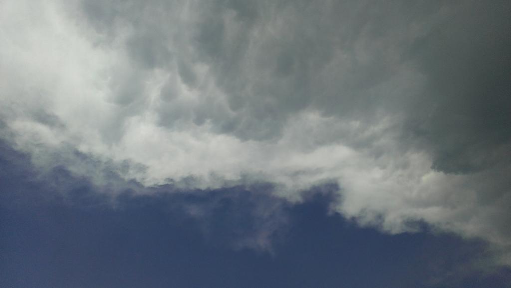 Asif_Rana_'s tweet photo. Heavy Rain ...Beautiful weather  #Islamabad http://t.co/ueXBvYDzZC