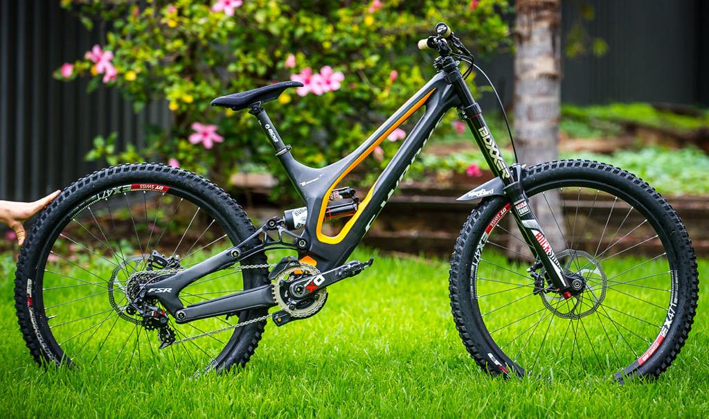 TroyBrosnan's tweet photo. Check out my new @iamspecialized S-Works Demo at http://t.co/H7IgIUrJ19 http://t.co/MBHy9sewfJ