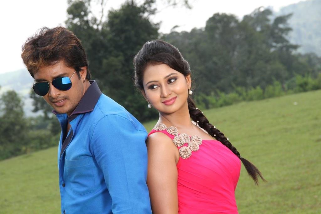 kannada_picture's tweet image. #Maley team has decided to donate main theatre 1st day collection for nepal victims @MoviePremigalu @Amulya_moulya