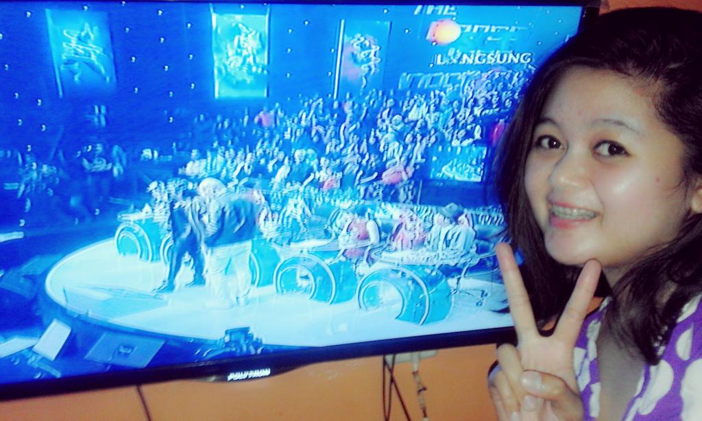 Pulang dri kondangan langsung nyalain tv nntn dance icon,emg paling top markotop deh acaranya😍😘#TheDanceIcon