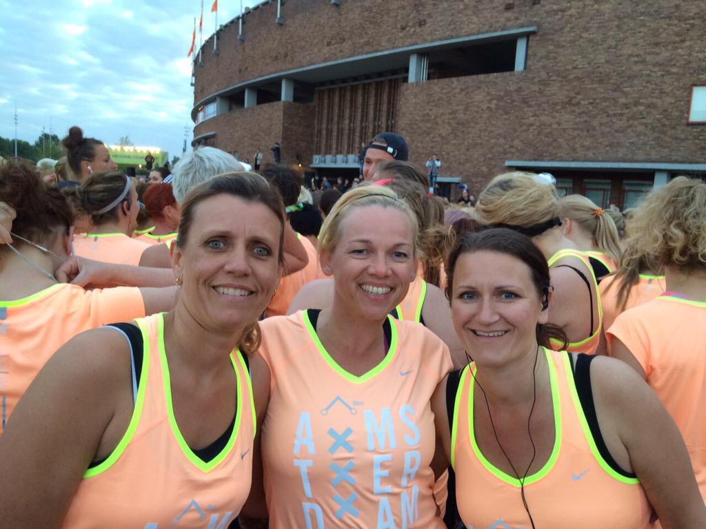hayvvb's tweet photo. Wat een feest en wat een mooie tijd! #werunamsterdam http://t.co/FZ3uutxQ6b