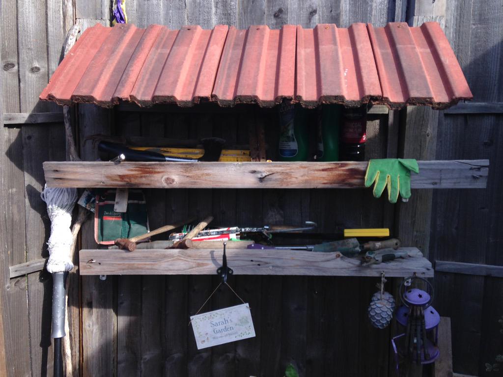 JuneWatmore's tweet image. Pallets made into garden shelving #sunbury #recycling #pallets