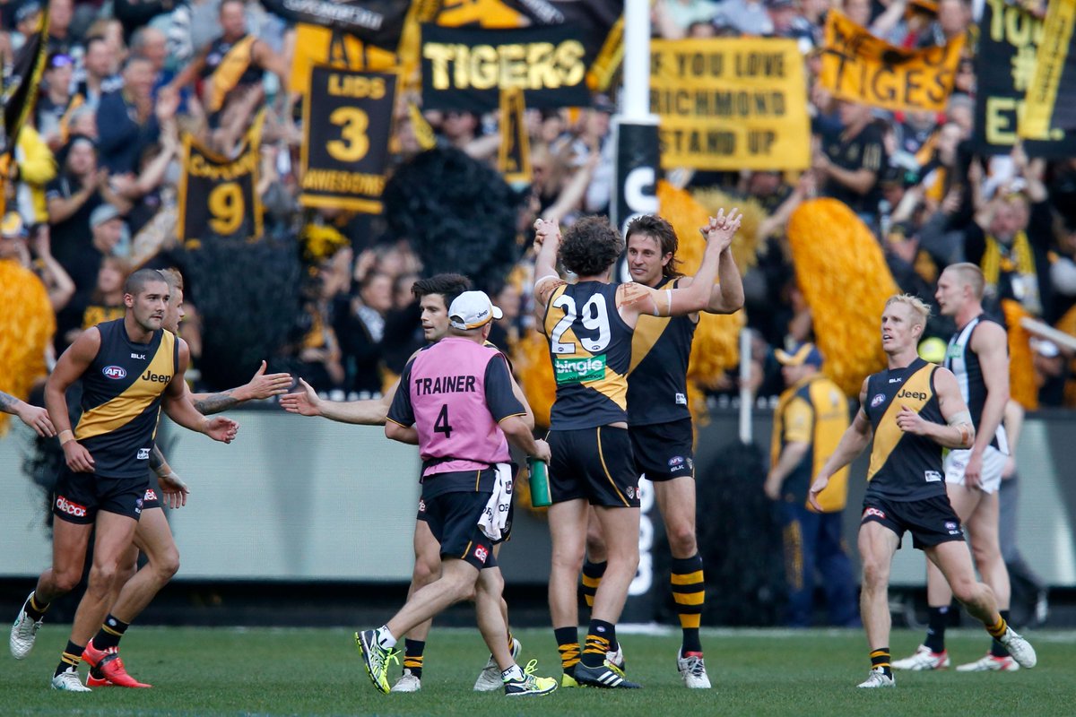 For the first time since R19 2007... Richmond 16.9 105 def Collingwood 15.10 100 🐯💪 #AFLTigersPies #gotiges