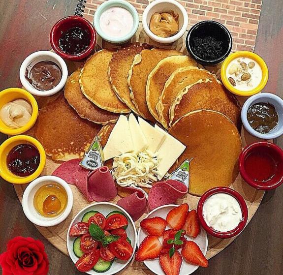 Kahve-i Vefa'da pazar kahvaltısı hazır, sen nerdesin? #2015hit2 #kahvaltınınMutluluklaBirİlgisiOlmalı #MutluPazarlar