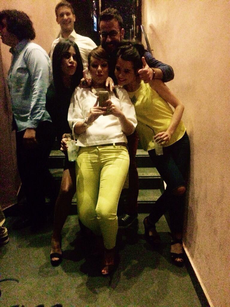 MarttaL's tweet photo. Buena noche! 💁🏿💁🏿 http://t.co/tVY0IP2agn