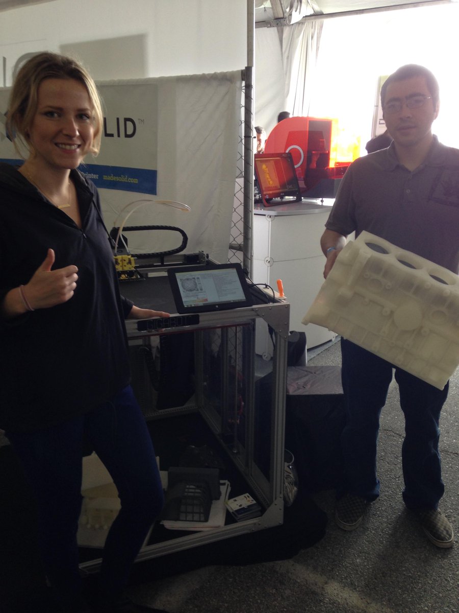 re3Dprinting's tweet photo. Highlight today: meeting the brains behind the #toyotaengine #3dprint on:http://t.co/qDwejqffIJ #gigabot @makerfaire http://t.co/vp8e6EOx3P