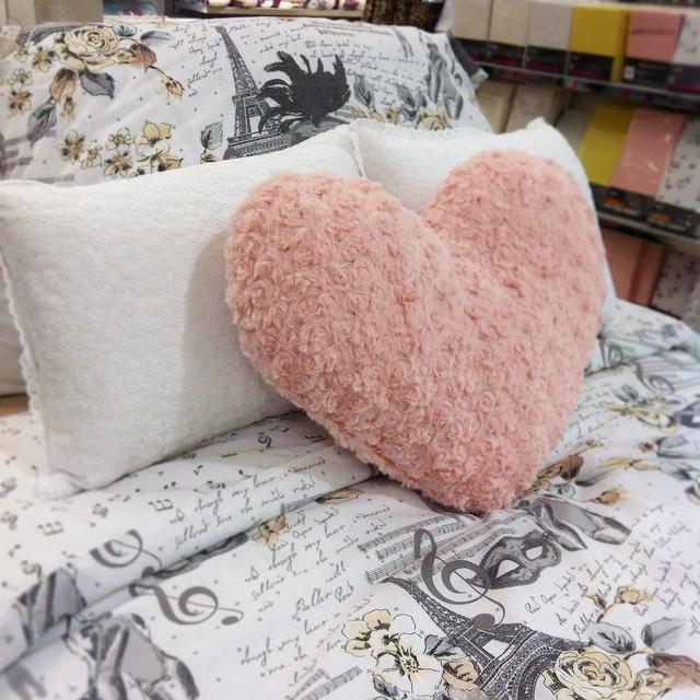 primark throw pillows