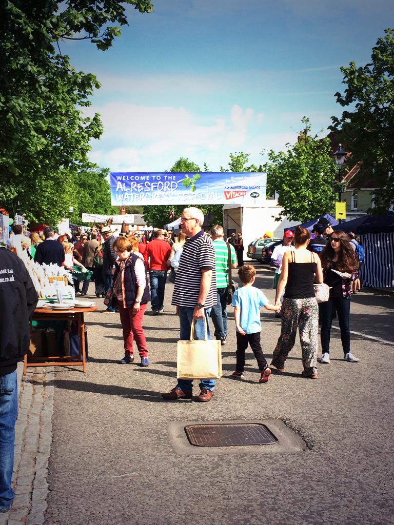 thehorse_groom's tweet image. Early start here in Alresford for the @Alrewatercress festival 🌿 #FreshForSpring #watercressfestival