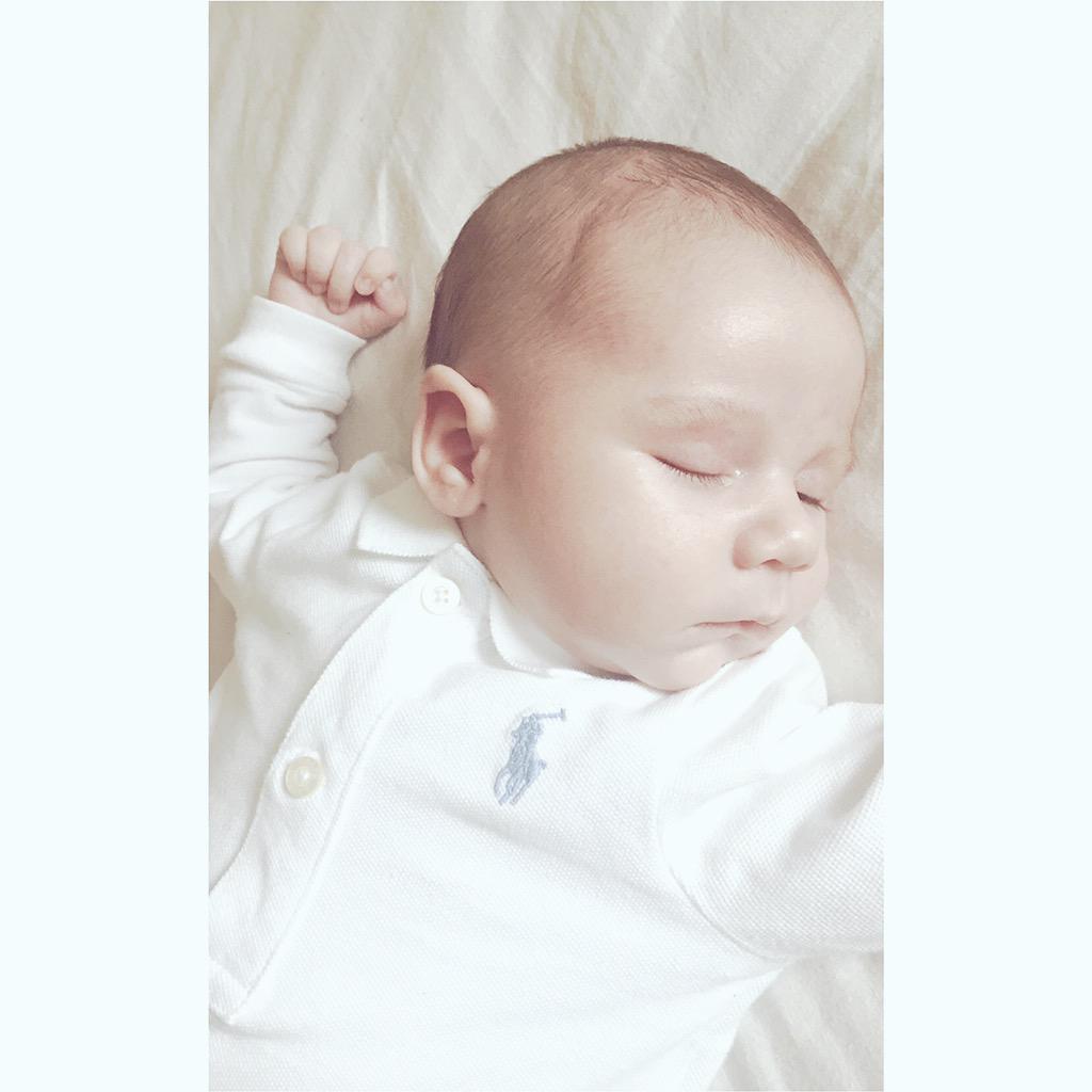 PiaGeorgina's tweet image. Let&apos;s be honest if I can do one thing right, it&apos;s make a cute baby 😍 #DontKnowHow