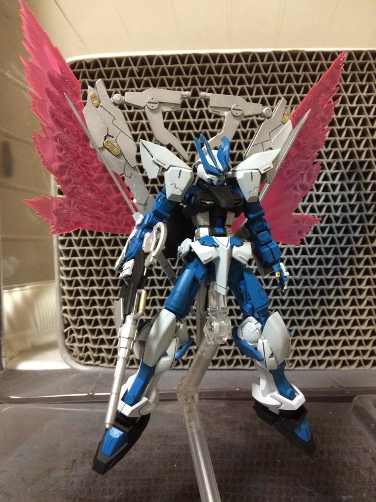 るちあ Alc Sur Twitter こちらはフリーで持っていった機体 ガンダムアストレイ インベル 意味はラテン語で雨 ターンデルタをイメージしつつ 自分流にアレンジした機体です 最後の写真は会場でのアストレイ合わせ Http T Co 9wem2o5cpp