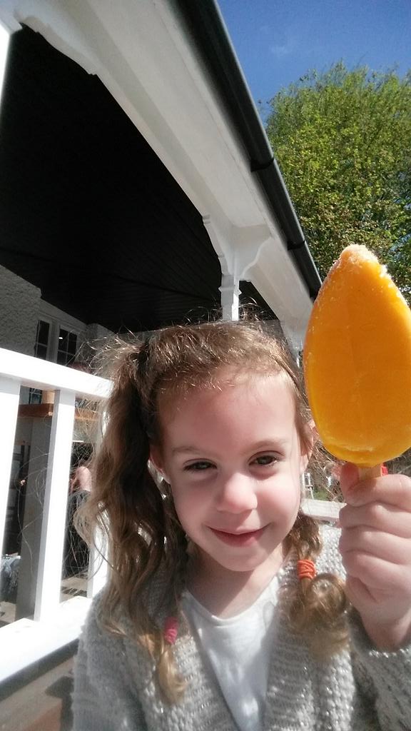 txsharp's tweet photo. My three year old daughter just turned eight! http://t.co/gRZMMeXHS6