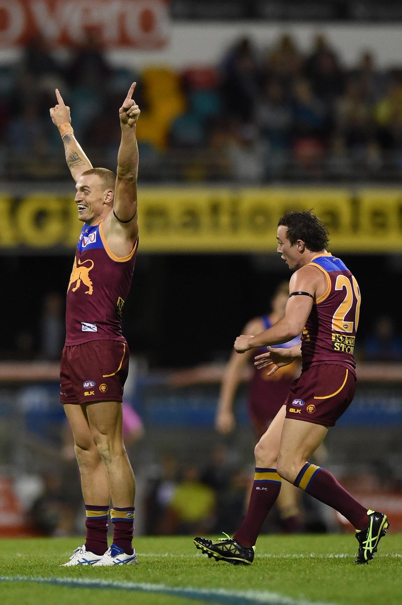 brisbanelions's tweet photo. FULL TIME: Lions win 15.12.102 - 8.17.65! Great effort by the boys! Two in a row!! #AFLLionsPower #GoLions http://t.co/UVj36J91N1