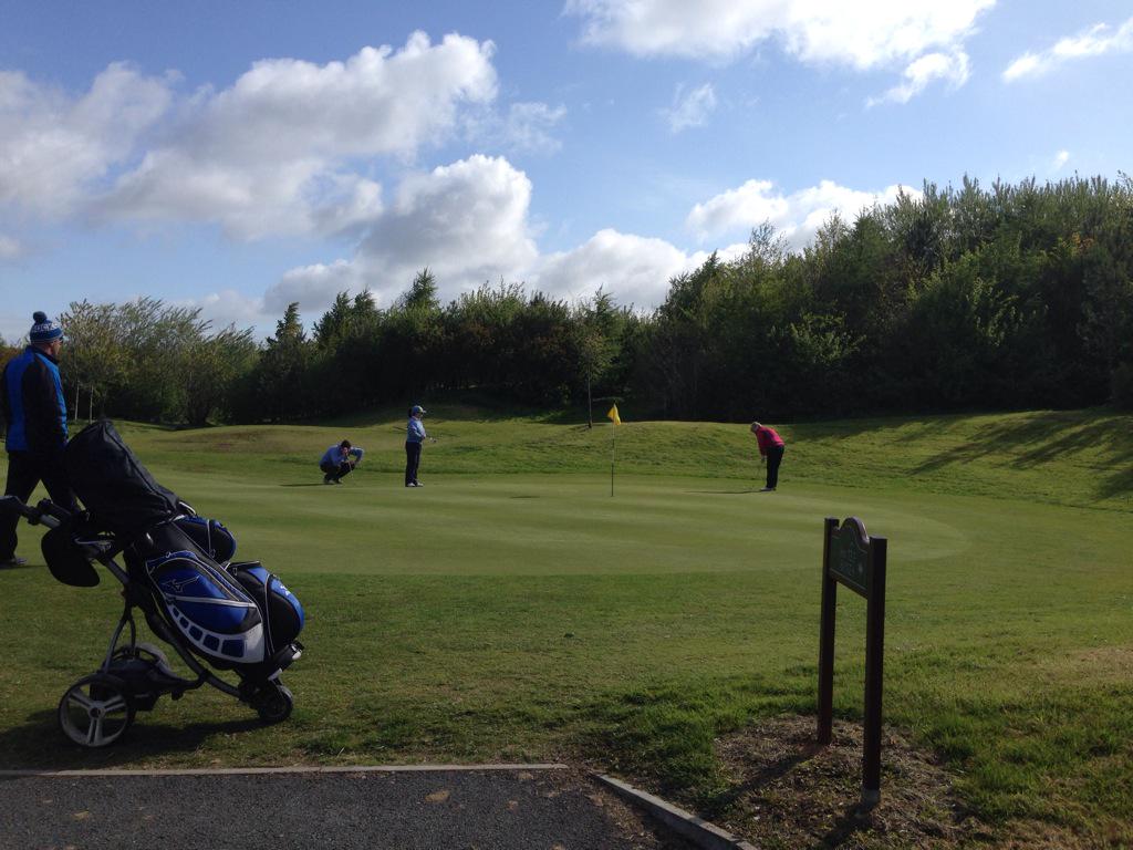 ShandonParkGC's tweet photo. 1st match on 7th green in #IrishMixed qualifier at #CastlereaghHillsGC #GoShandon! @ShandonParkGC http://t.co/ZhlhQqW6GE