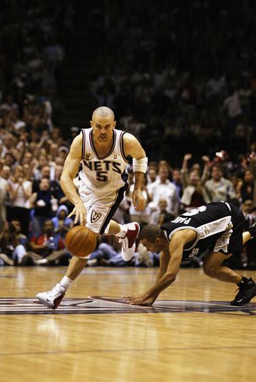 Happy 33rd birthday to the one and only William Anthony (Tony)  Parker! Congratulations 