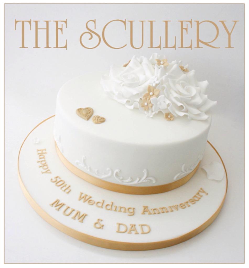 TheSculleryCD's tweet photo. #golden #wedding #anniversary #cake #hearts #roses #flowers http://t.co/p8iLPXbhdw