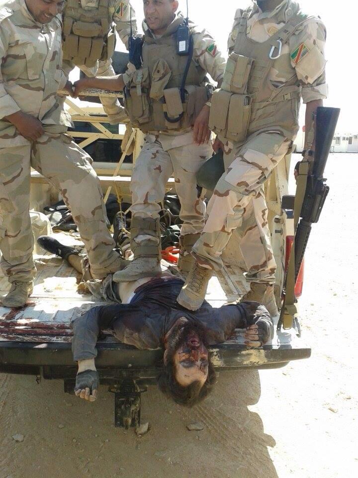 AboMuhamed5's tweet photo. وزارة الدفاع العراقية تعلن أستعادة بعض المواقع من #داعش في وسط الرمادي بعد وصول التعزيزات . http://t.co/Fc0sl4RGlY