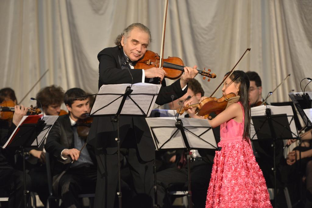 RT YanhongBi: Recent #fundraising #concert in #Switzerland #goodcause #charity #classicalmusican #violin #music #L…