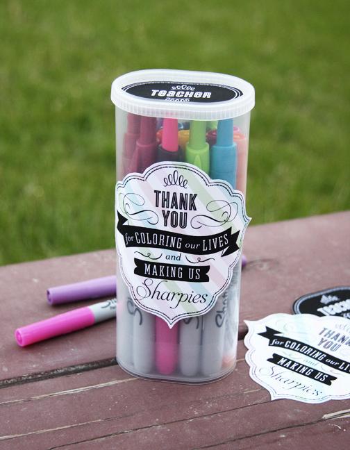 e_carrot's tweet photo. Which idea is your favorite? 28 Pun-Tastic #Teacher Gifts http://t.co/kEufwyLno6 http://t.co/cuzQiXak83
