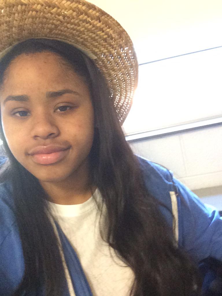  happy birthday Keir you dont rock the hat better than ya boy tho 