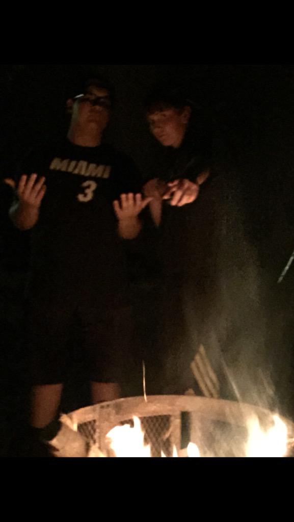 stro_nick's tweet photo. it's getting heated🔥🔥🔥🔥🔥 @alonzo_morales_ #StroBros http://t.co/VtPz0q7ZQf