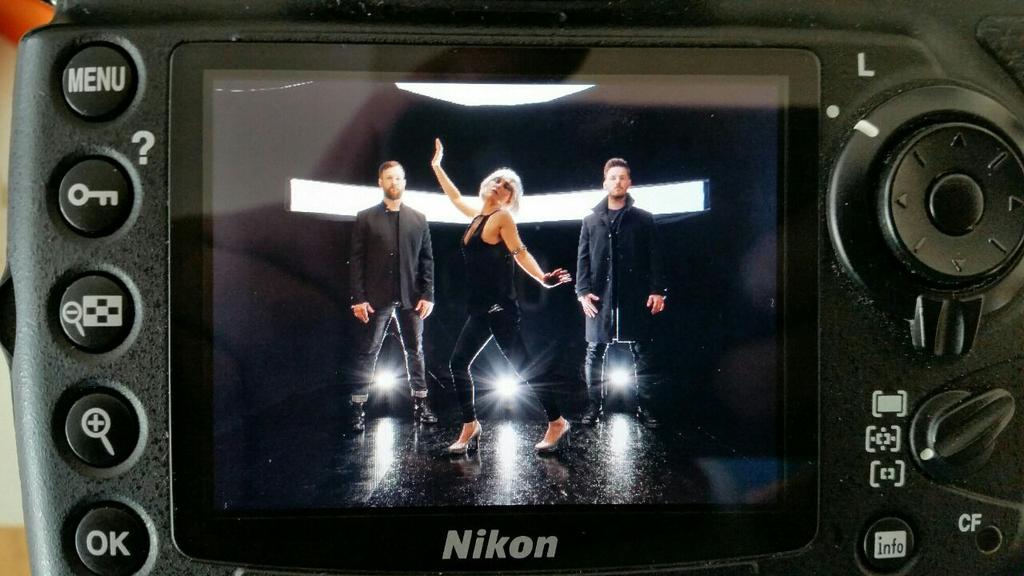 icallelly's tweet photo. #photoshoot in full swing!! #lights #camera #action http://t.co/BU5DDXVvF7