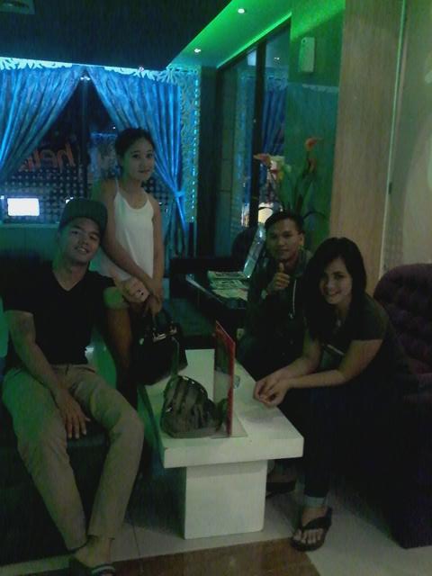 tedihello's tweet photo. @igaademawarni @SatrioTelo @mariaacnezt Fol us y @HellofktvJogja @hellofktv @budihellofktv #hellofktv #karaoke #jogja http://t.co/wLvbz16xqe