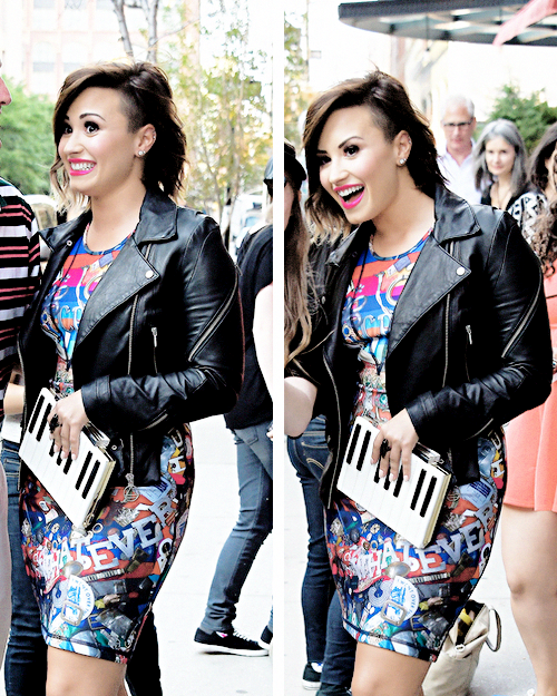 DLVoteStats's tweet image. RETWEET TO VOTE!
Italian MTV Awards: "Twitstar"

Demi: 131,619
Katy: 53,286

#ItalianMTVAwards #DemiLovato