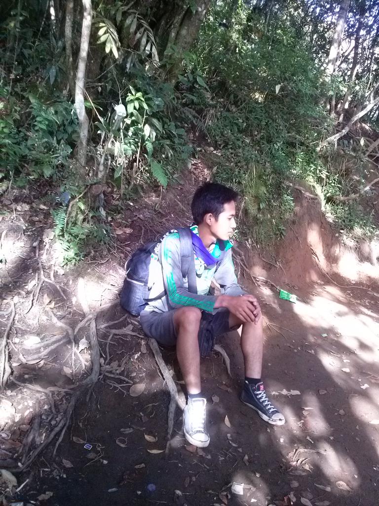 setiawan_ibey's tweet photo. Mt.cikuray http://t.co/cV3WBpnvjd