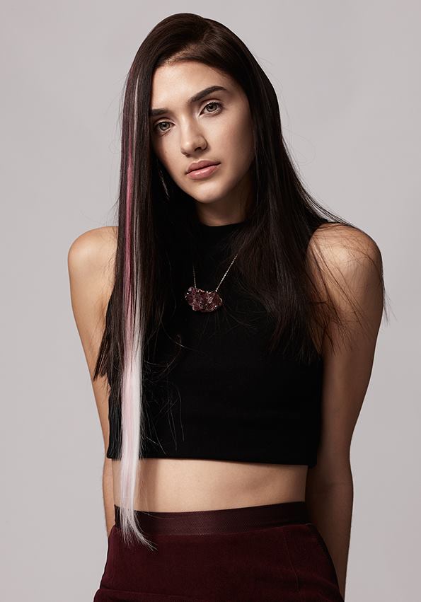 LSaha's tweet photo. #SundayStyling: Our Red Dune Skirt styled with #hairextensions from @ZAPOTAHAIR #hairmeetswardrobe #LSaha #Zapotahair http://t.co/M7p5H7Y7v5