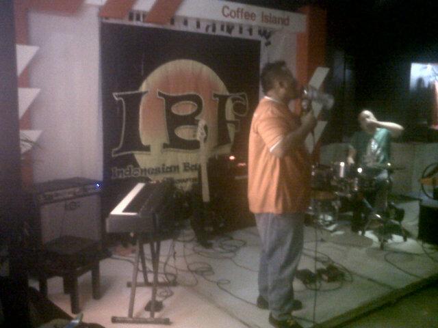 Pak pres IBF lagi ngasih arahan <a href="/coffeeislandID/">Coffee Island Cafe</a>