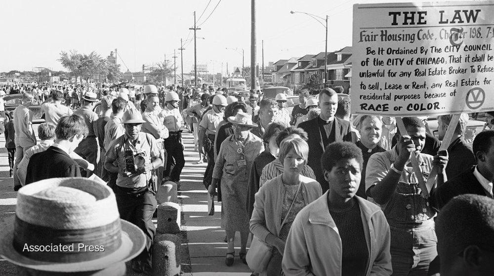 nytopinion's tweet photo. Housing Apartheid, American Style - Our government has failed to enforce the fair housing law. http://t.co/HIXCHhwXAx http://t.co/HPeEQCDBIp
