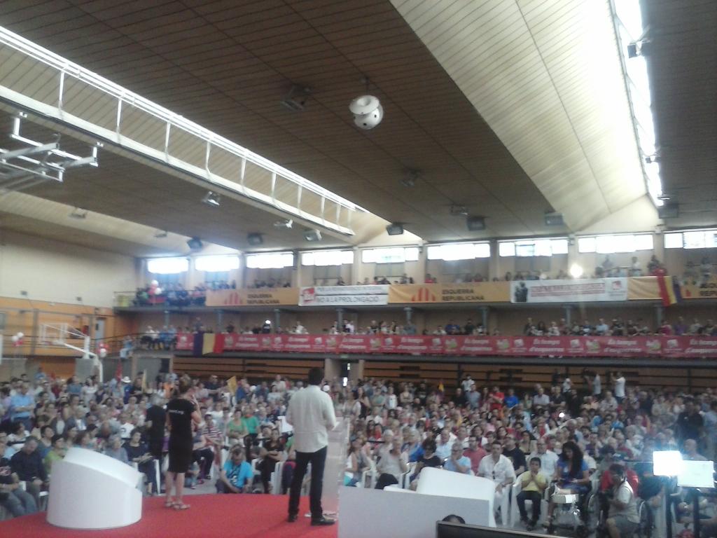 jeupv_valencia's tweet photo. No és el cas IMELSA, no és el cas gürtel,és el cas del partit popular,estem a temps de canviar-ho #EsTempsdEsquerres http://t.co/WReSqi8pCX