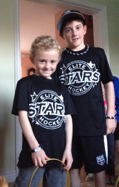 STARS_06's tweet photo. William (06) and his cousin Carson (08) both won player of the game honours yesterday. #STARSFAMILY http://t.co/hJCYOzYExZ