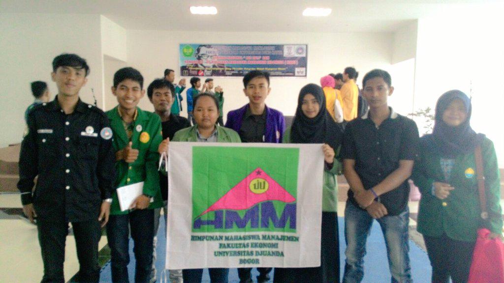 HMM_FEUNIDA's tweet photo. Kongres ke VII HMMI Di Universitas Bung Hatta Padang tgl 13-16 mei 2015 Cc :@Luthfiah_ID @Gipusgipus http://t.co/2rnDWbN6pS