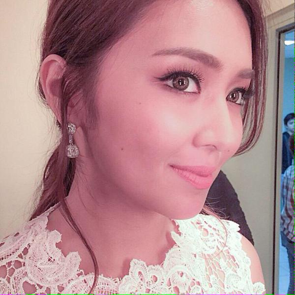 KCDJforever's tweet photo. too gorgeous to handle 😍👸✨💛 http://t.co/PfsP4PCZ66