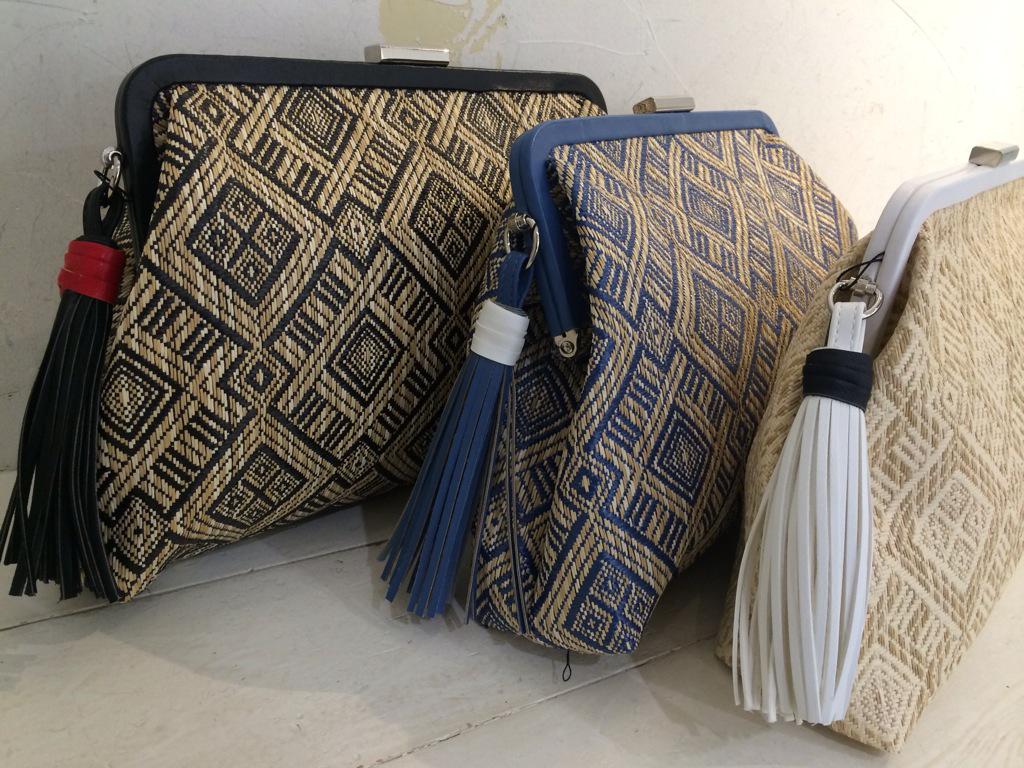 ট ইট র Jouetie名古屋パルコ 新作商品 がまぐちクラッチバッグ 6 990 Tax 和風でオシャレなクラッチバッグが入荷致しました 私服はもちろん浴衣との相性も抜群です フリンジも付いていて可愛いです 是非チェックしてみてください Http