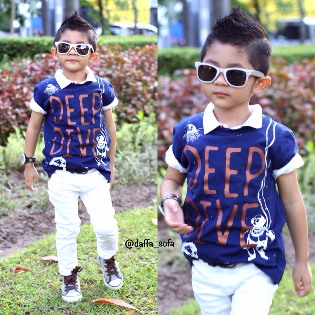 Daffa_Sofa's tweet photo. Foto ootd lagi setelah lama ga foto ✌🏻😎 #daffasofa http://t.co/T98QUazrmb
