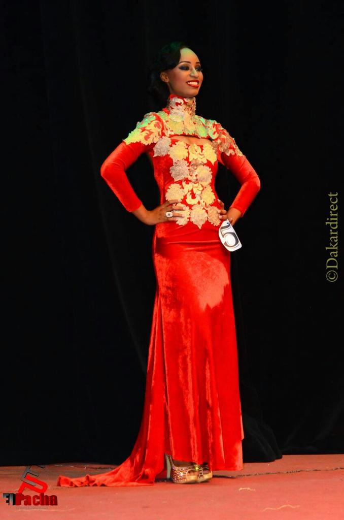 _mariemeg's tweet photo. Miss Guinée-Senegal. #IAMOISE http://t.co/1euYFcQjao