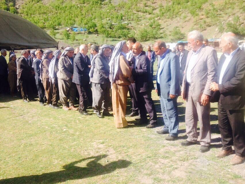 Sirnak_SKM's tweet photo. Vk adayımız SN LEZGİN ADIYAMAN Gewdan Aşiretinin taziyesıne katıldı @suleymansoylu @mahirunal @mustafaatas http://t.co/ZTOLPYo0YB
