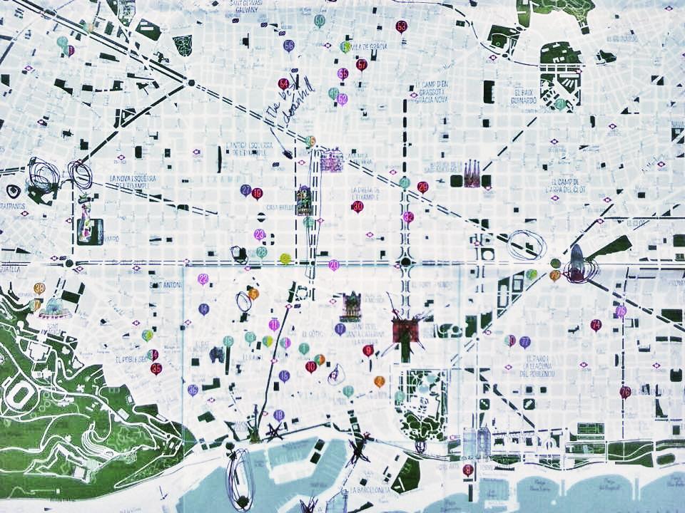 USEITBCN's tweet photo. Més fotos a @skateagorabdn: @danilebron va signar el mapa #useitbcn i ens van dir els millors spots de #Barcelona http://t.co/ntAnqjO2GC