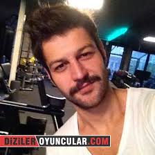 aran_acil's tweet photo. #serhatteoman ın bıyıklı hali :) <3 seni seviyorum #serhatteoman http://t.co/P4B8hzi8qs